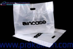 ถุงช้อปปิ้ง เจาะมือจับ (2)