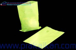 ถุงช้อปปิ้ง เจาะมือจับ (3)